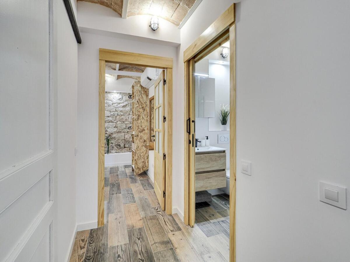 Concordia - Beautiful Flat, Spacious, 4 , 2 Bath Apartamento Barcelona